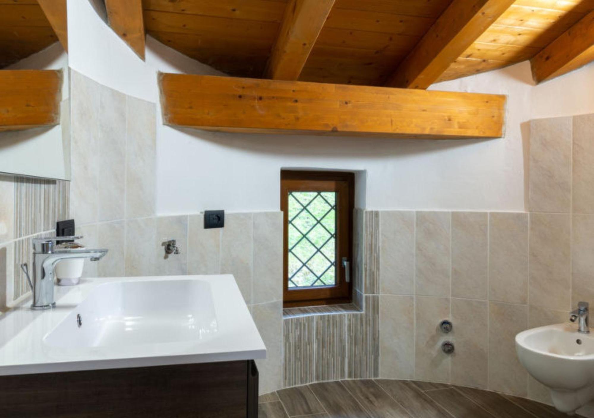Agriturismo Baita Bave Pellio Inferiore ห้อง รูปภาพ